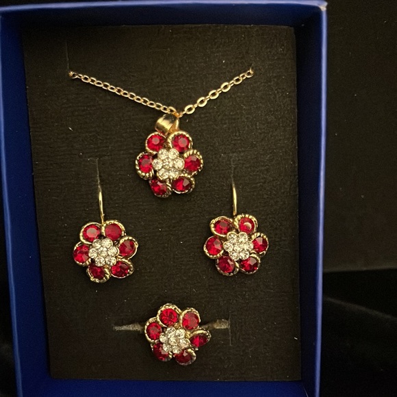 Jewelry Set - Picture 2 of 2